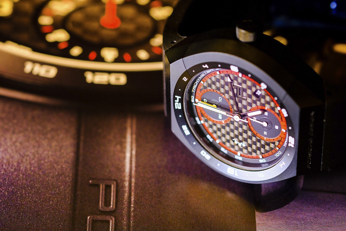 Porsche Design Monobloc Actuator Edición Especial y su correa deportiva de caucho.